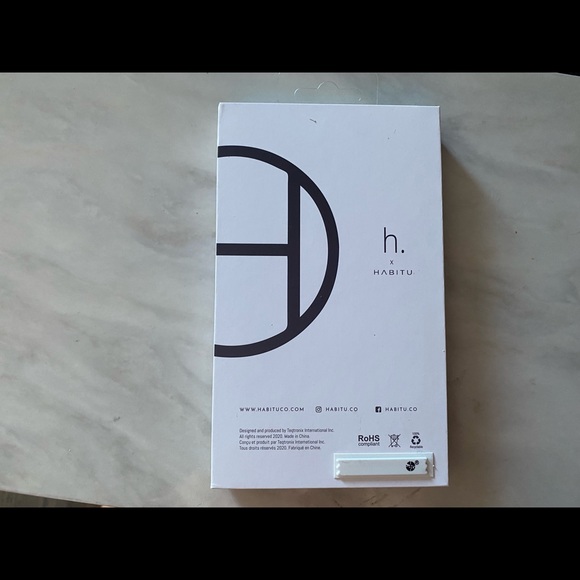 iPhone case (brand new in box) - Picture 2 of 2